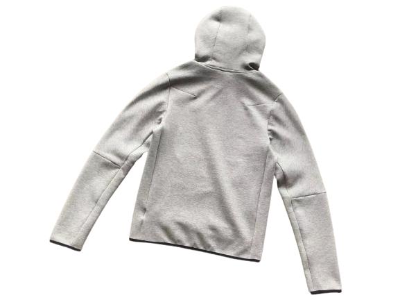 B0572365-0089-489F-86E4-BF374049561E