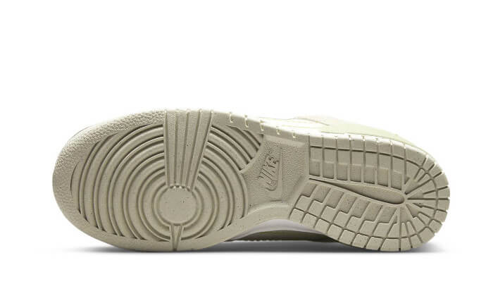 Nike-Dunk-Low-Disrupt-2-Green-Snake-3_800x