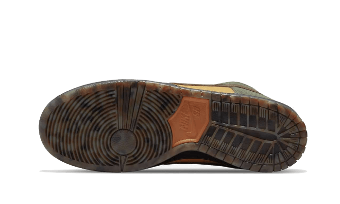 Nike-SB-Dunk-High-Pass_Port-Work-Boots-wethenew3_800x