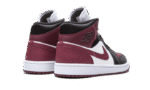 air-jordan-1-mid-se-black-dark-beetroot-283679
