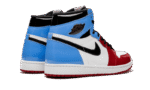 air-jordan-1-retro-high-fearless-og-770576_800x