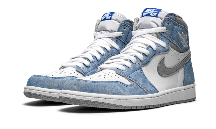 air-jordan-1-retro-high-og-hyper-royal-wethenew-1_2_1_5000x