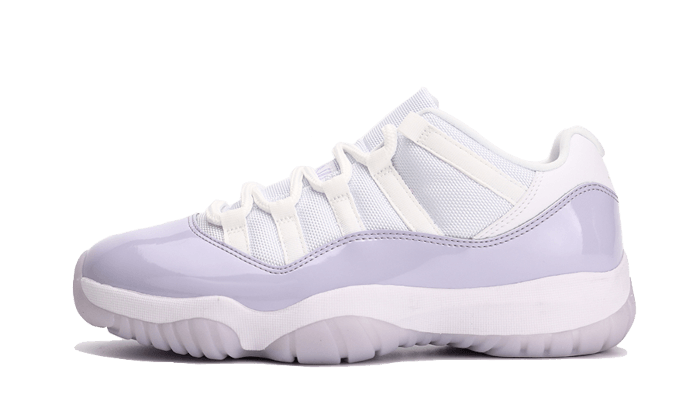 air-jordan-11-retro-low-pure-violet-wethenew-1_1_800x