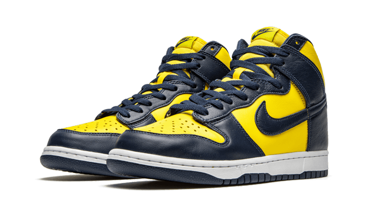 dunk-high-maize-blue-michigan-175415_800x