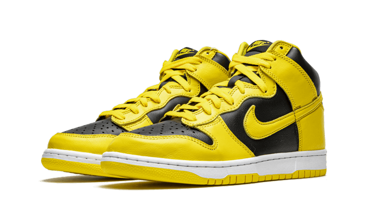 dunk-high-varsity-maize-682522_800x