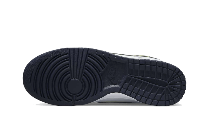 nike-dunk-low-3d-swoosh-wethenew-1_3_800x