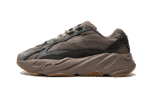 yeezy-700-v2-mauve-950675_800x