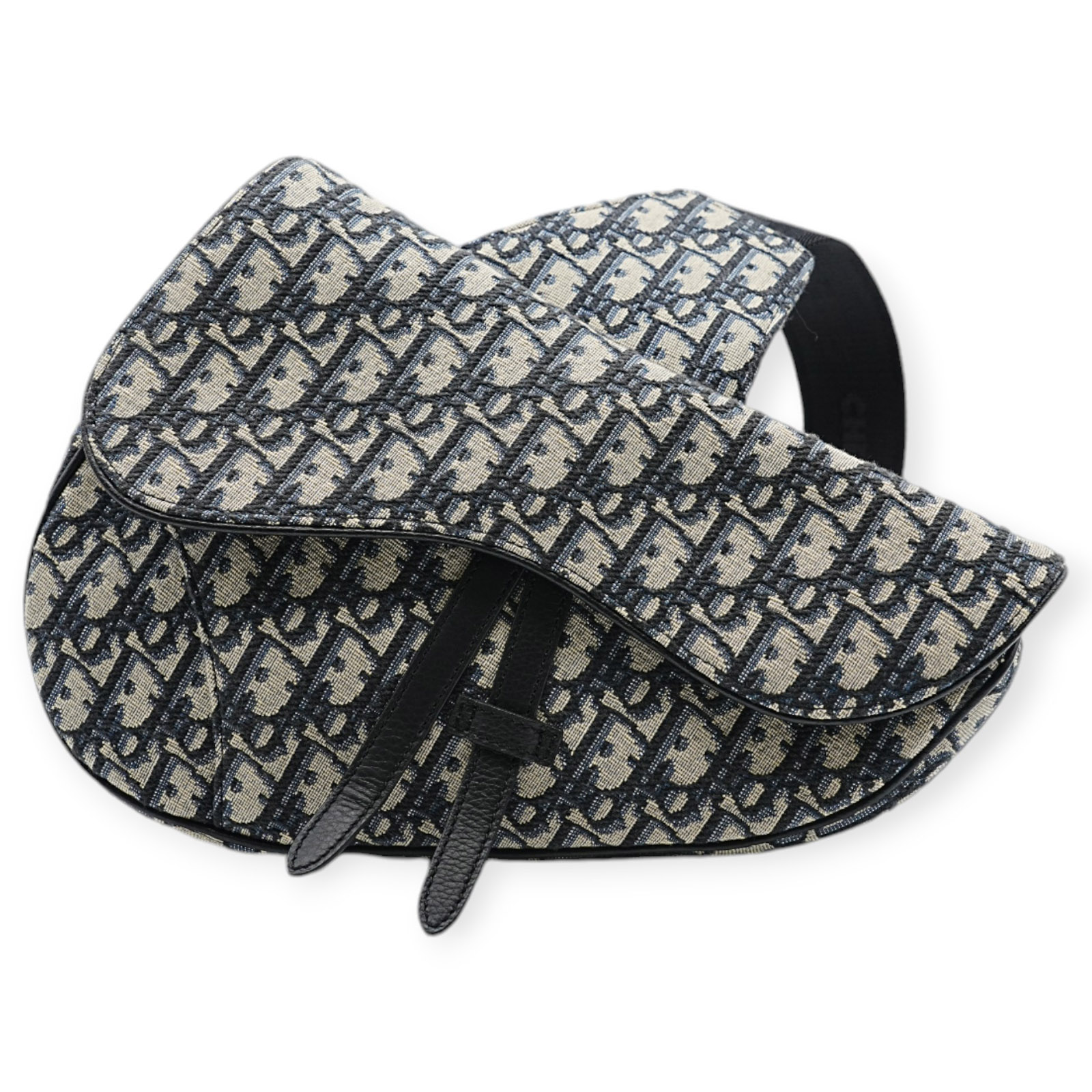 brand_on_store_76592608_03