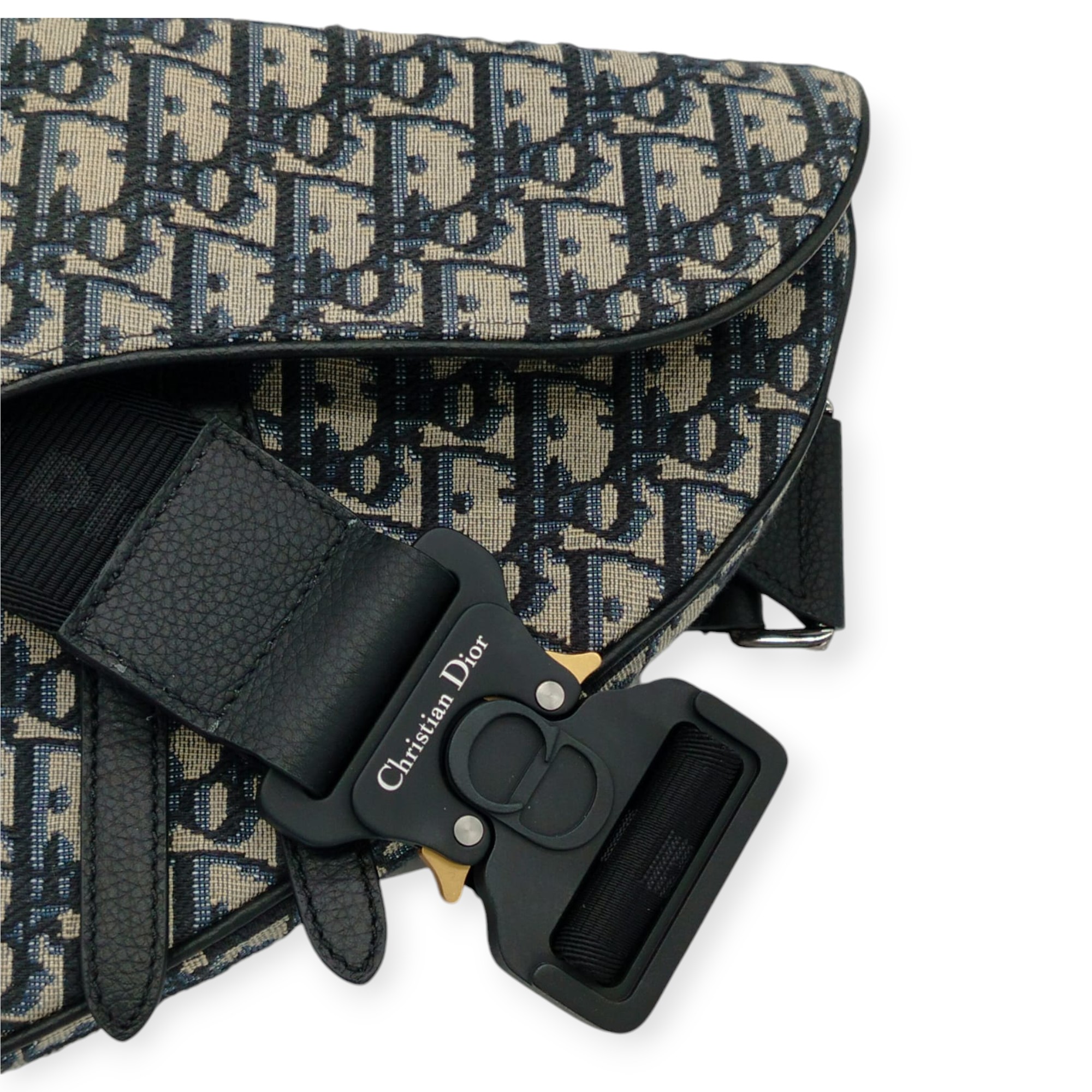 brand_on_store_76592608_09