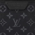 louis-vuitton-discovery-backpack-pm-M22558_PM2_Front-view.png-1