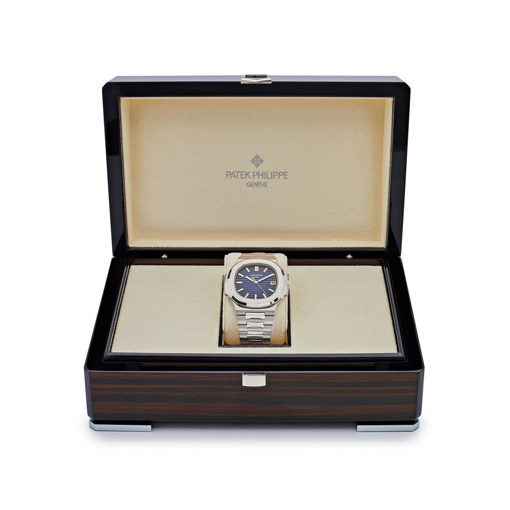 patek-philippe-nautilus-5811-1g-001-white-gold-blue-dial-2022-patek-philippe-40945386029300_1280x_b5e38ced-237c-4c6a-800f-a1006d051600_1024x